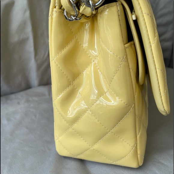 **SOLD** Chanel Classic Double Flap Patent Leather - Picture 3 of 11